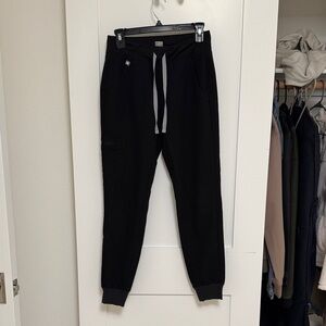 Figs Black Ankle Jogger Pants